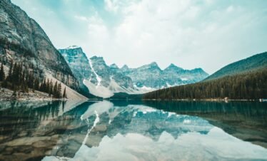 landscape photography of snowy mountains